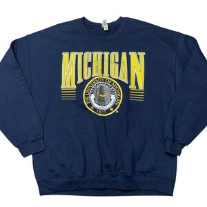 University of Michigan Navy Blue Sweater Gildan Size XL